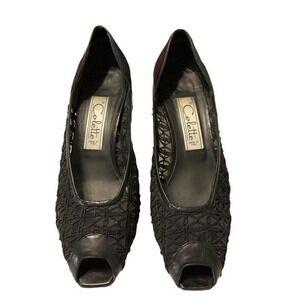 Collete Leather pumps kitty heel size 8.5